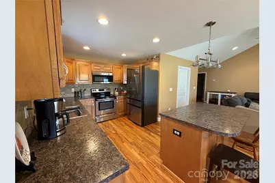 510 E Carpenter Street, Maiden, NC 28650 - Photo 6