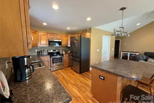 510 E Carpenter St, Maiden, NC 28650 - Photo 6