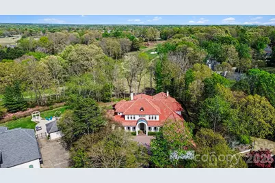 7225 Governors Row, Charlotte, NC 28277 - Photo 2