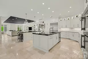 7225 Governor's Row, Charlotte, NC 28277 - Photo 14