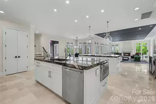 7225 Governor's Row, Charlotte, NC 28277 - Photo 16