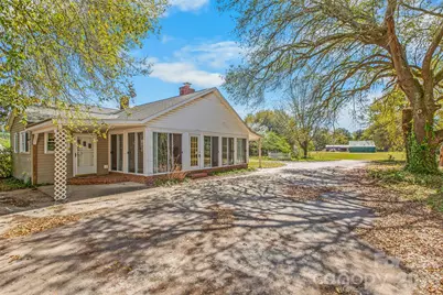 2389 Bethune Road, Bethune, SC 29009 - Photo 8