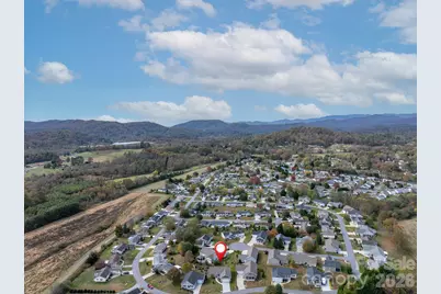 457 Riverwind Drive, Hendersonville, NC 28739 - Photo 36