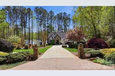 901 Sunset Pointe Drive, Salisbury, NC 28146 - Photo 2