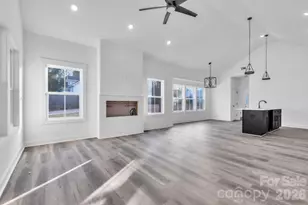 54 3rd Ave, Greenville, SC 29611 - Photo 6