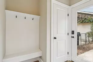 6309 Kennard Dr, Charlotte, NC 28216 - Photo 8