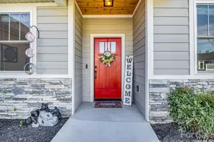 128 Shoeing Box Way, Hendersonville, NC 28792 - Photo 4