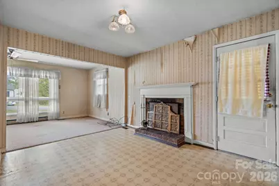 200 Hayes Avenue, Hudson, NC 28638 - Photo 8