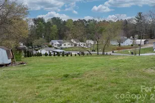 200 Hayes Ave, Hudson, NC 28638 - Photo 20