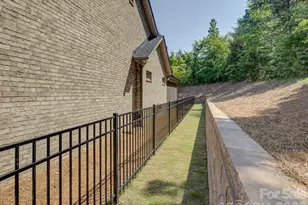 3002 Portico Pl, Tega Cay, SC 29708 - Photo 6