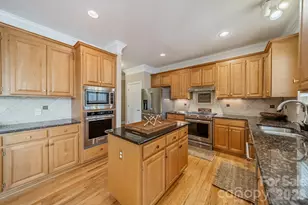 12656 Lahinch Ct, Charlotte, NC 28277 - Photo 32