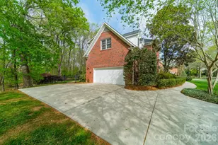 12656 Lahinch Ct, Charlotte, NC 28277 - Photo 10