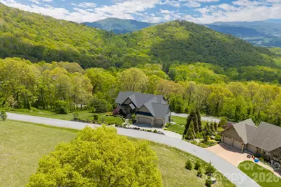 332 Summerset Drive, Hendersonville, NC 28792 - Photo 4
