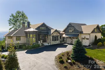 31 Bear Tree Court, Hendersonville, NC 28792 - Photo 2