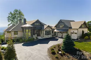 31 Bear Tree Ct, Hendersonville, NC 28792 - Photo 2