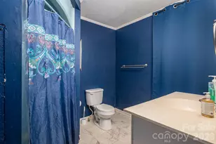 111 E Carlton St, Dallas, NC 28034 - Photo 32