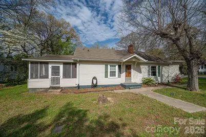 111 E Carlton Street, Dallas, NC 28034 - Photo 10