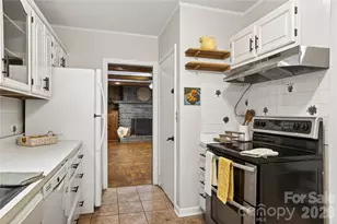 3002 Kanuga Rd, Hendersonville, NC 28739 - Photo 28