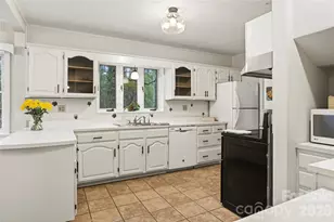 3002 Kanuga Rd, Hendersonville, NC 28739 - Photo 24