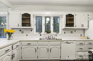 3002 Kanuga Rd, Hendersonville, NC 28739 - Photo 26