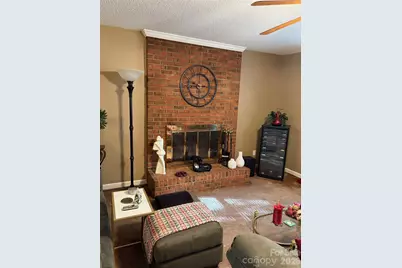 605 8th Avenue SW #D5, Conover, NC 28613 - Photo 4