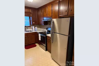 605 8th Avenue SW #D5, Conover, NC 28613 - Photo 6