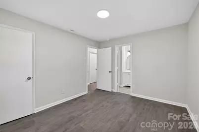 5143 Delivau Drive, Charlotte, NC 28215 - Photo 16