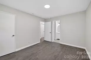 5143 Delivau Dr, Charlotte, NC 28215 - Photo 16