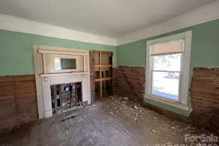 66 W Crawford St, Old Fort, NC 28762 - Photo 10