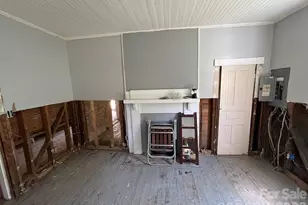 66 W Crawford St, Old Fort, NC 28762 - Photo 6