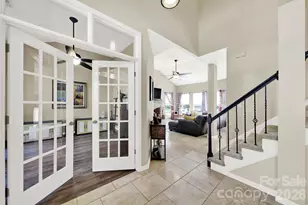 7221 Maitland Ln, Charlotte, NC 28215 - Photo 2