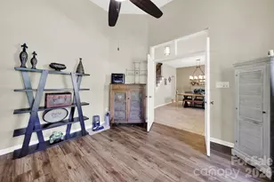 7221 Maitland Ln, Charlotte, NC 28215 - Photo 6