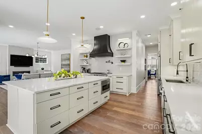 915 Laurel Creek Lane, Charlotte, NC 28211 - Photo 12