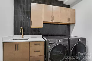 915 Laurel Creek Ln, Charlotte, NC 28211 - Photo 36