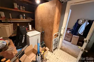 731 E 3rd Ave, Gastonia, NC 28054 - Photo 24