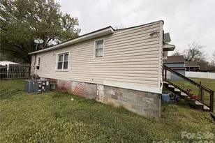 731 E 3rd Ave, Gastonia, NC 28054 - Photo 4