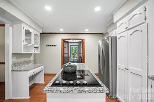 4027 Oakdale Rd, Charlotte, NC 28216 - Photo 14