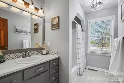 4027 Oakdale Road, Charlotte, NC 28216 - Photo 24
