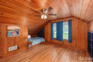 4896 Dutch Cove Rd, Canton, NC 28716 - Photo 22