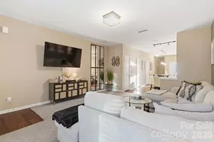 12755 Livengood Ln, Charlotte, NC 28269 - Photo 6