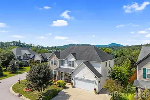 2 Breyerton Ct, Asheville, NC 28804 - Photo 2