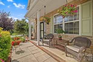 2 Breyerton Ct, Asheville, NC 28804 - Photo 4