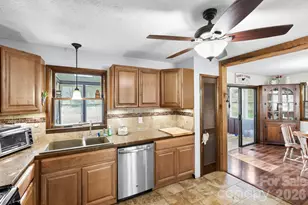 150 Timberlane Dr, Etowah, NC 28729 - Photo 14