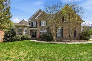 3052 17 St Ct NE, Hickory, NC 28601 - Photo 2