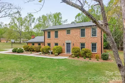 207 Williamsburg Lane, Wadesboro, NC 28170 - Photo 4