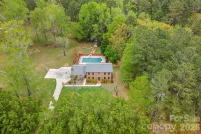 207 Williamsburg Lane, Wadesboro, NC 28170 - Photo 6