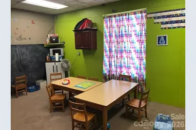 104 Fairway Shopping Center Street, Hudson, NC 28638 - Photo 10