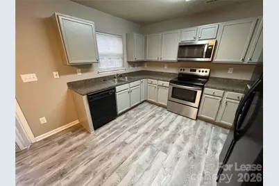 6632 Centerline Drive, Charlotte, NC 28278 - Photo 4