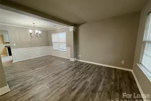 6632 Centerline Dr, Charlotte, NC 28278 - Photo 6