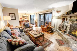 121 Toxaway Vws Dr, Lake Toxaway, NC 28747 - Photo 2